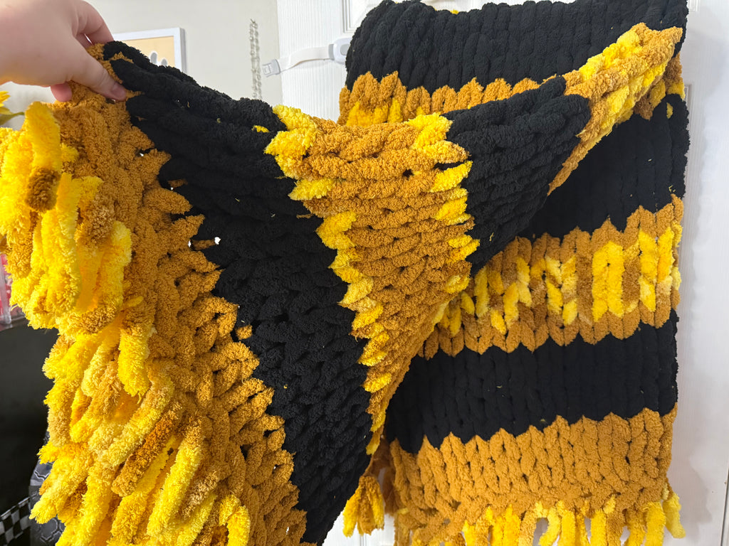 Hand Knit Blanket - BumbleBee
