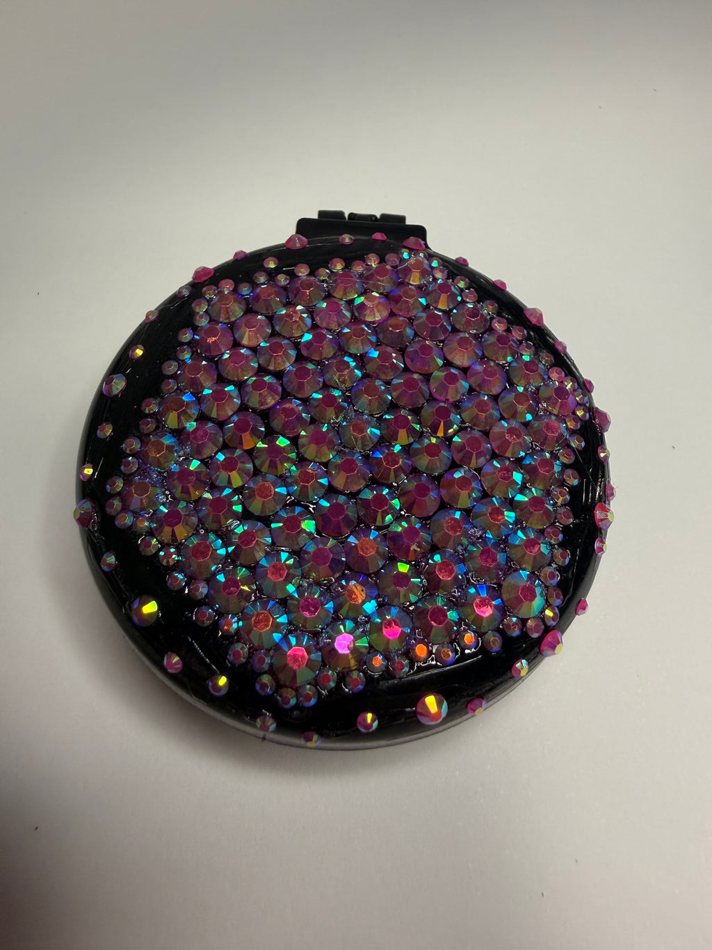 Pocket Mirror Brush - iridescent pink ￼